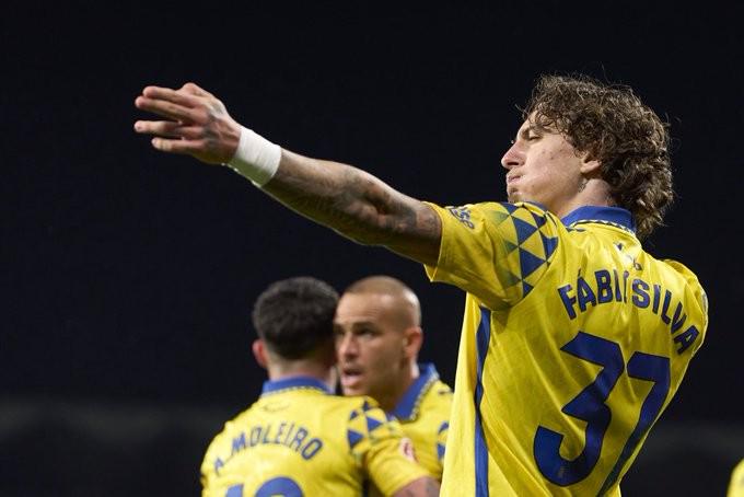 杏彩体育-世俱杯场外花絮曝光，聚焦非比赛内容的精彩瞬间